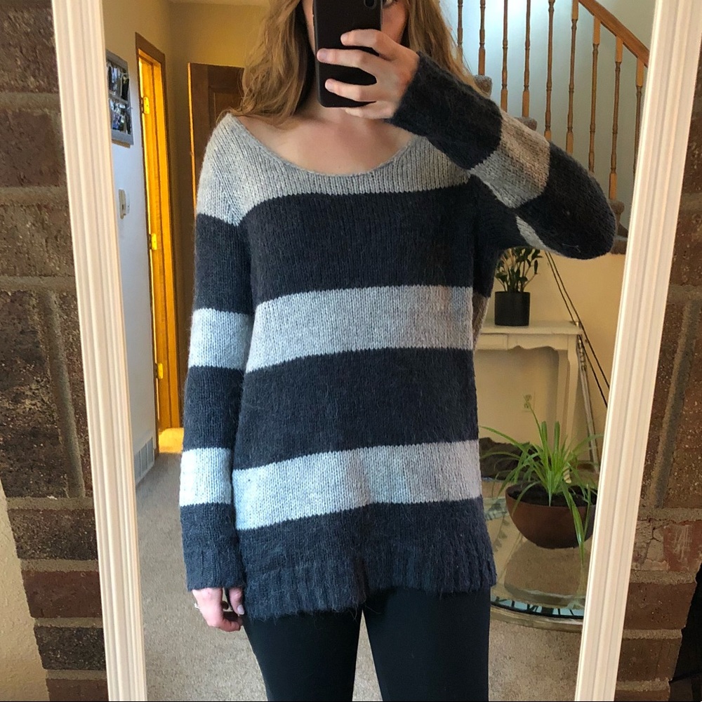 Gap Sweater